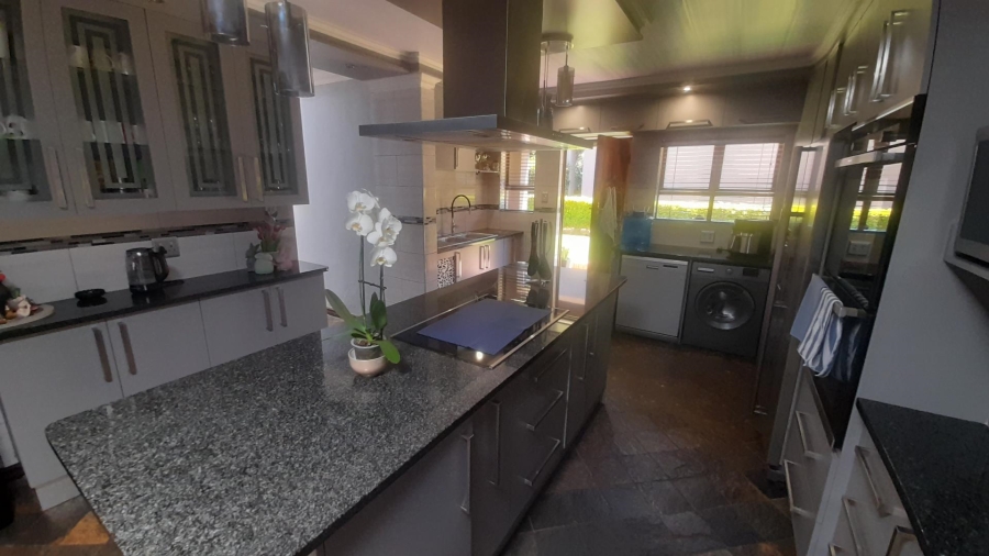 3 Bedroom Property for Sale in Hartbeespoort North West